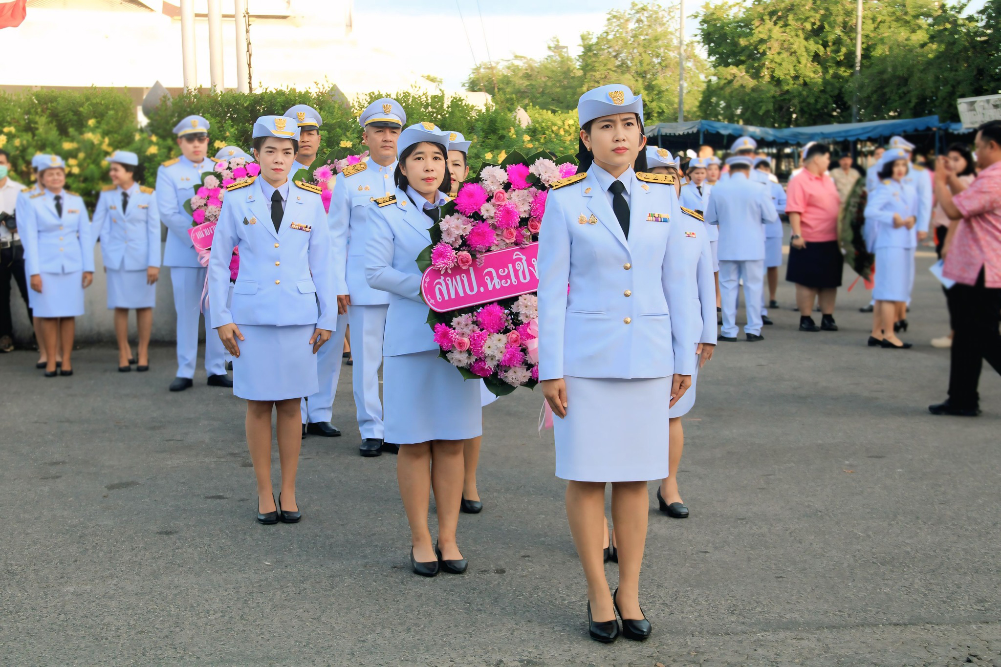 สพป.ฉะเชิงเทรา เขต 1 ร่วมพิธีวางพวงมาลาเบื้องหน้าพระบรมราชานุสาวรีย์พระบาทสมเด็จพระจุลจอมเกล้าเจ้าอยู่หัว