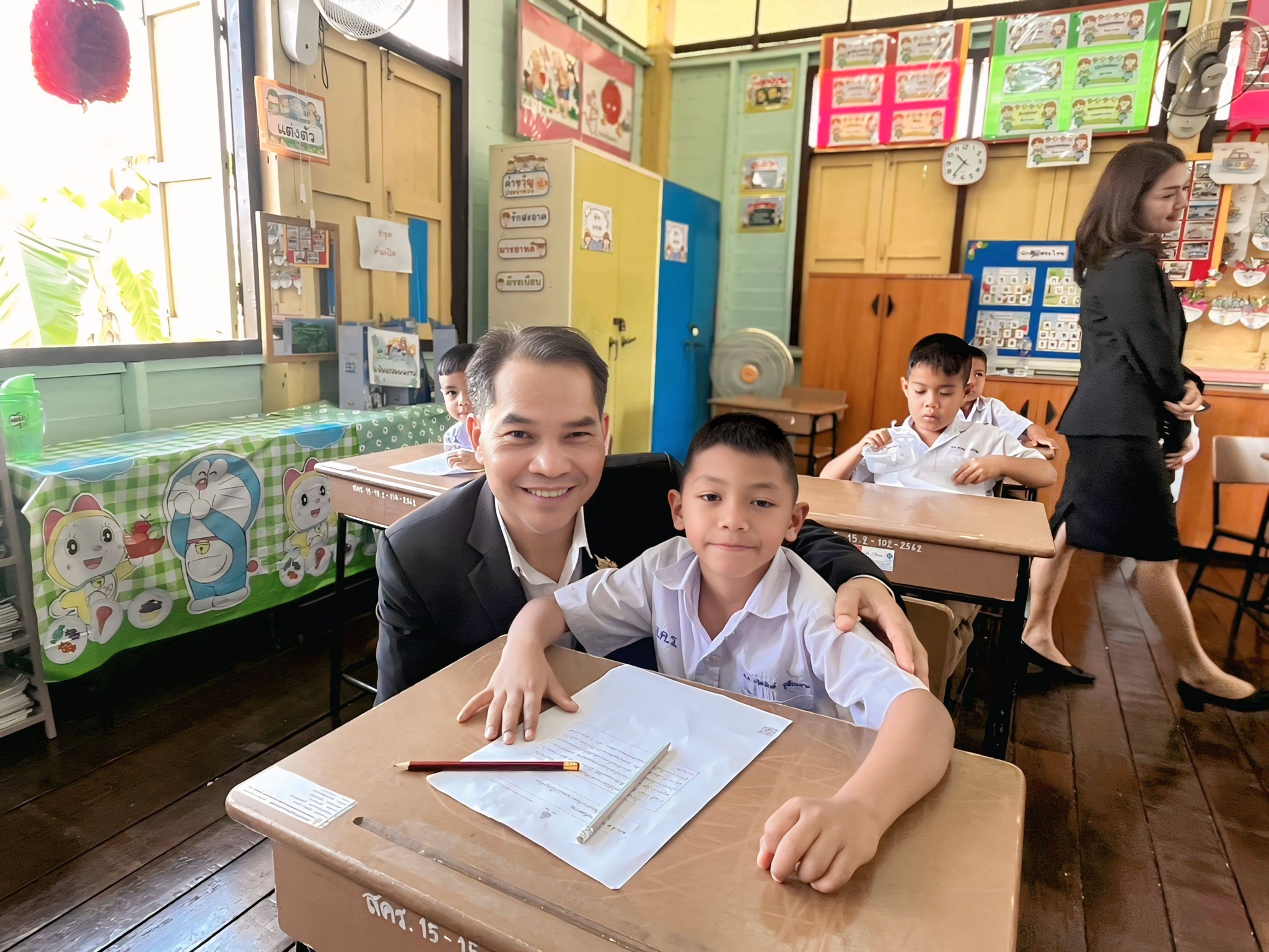 นายธนัญกรณ์ โพธิวัฒน์ รอง ผอ.สพป.ฉะเชิงเทรา เขต 1 ลงพื้นที่ตรวจเยี่ยมสนามสอบ ทดสอบความสามารถด้านการอ่าน(Reading Test : RT) 