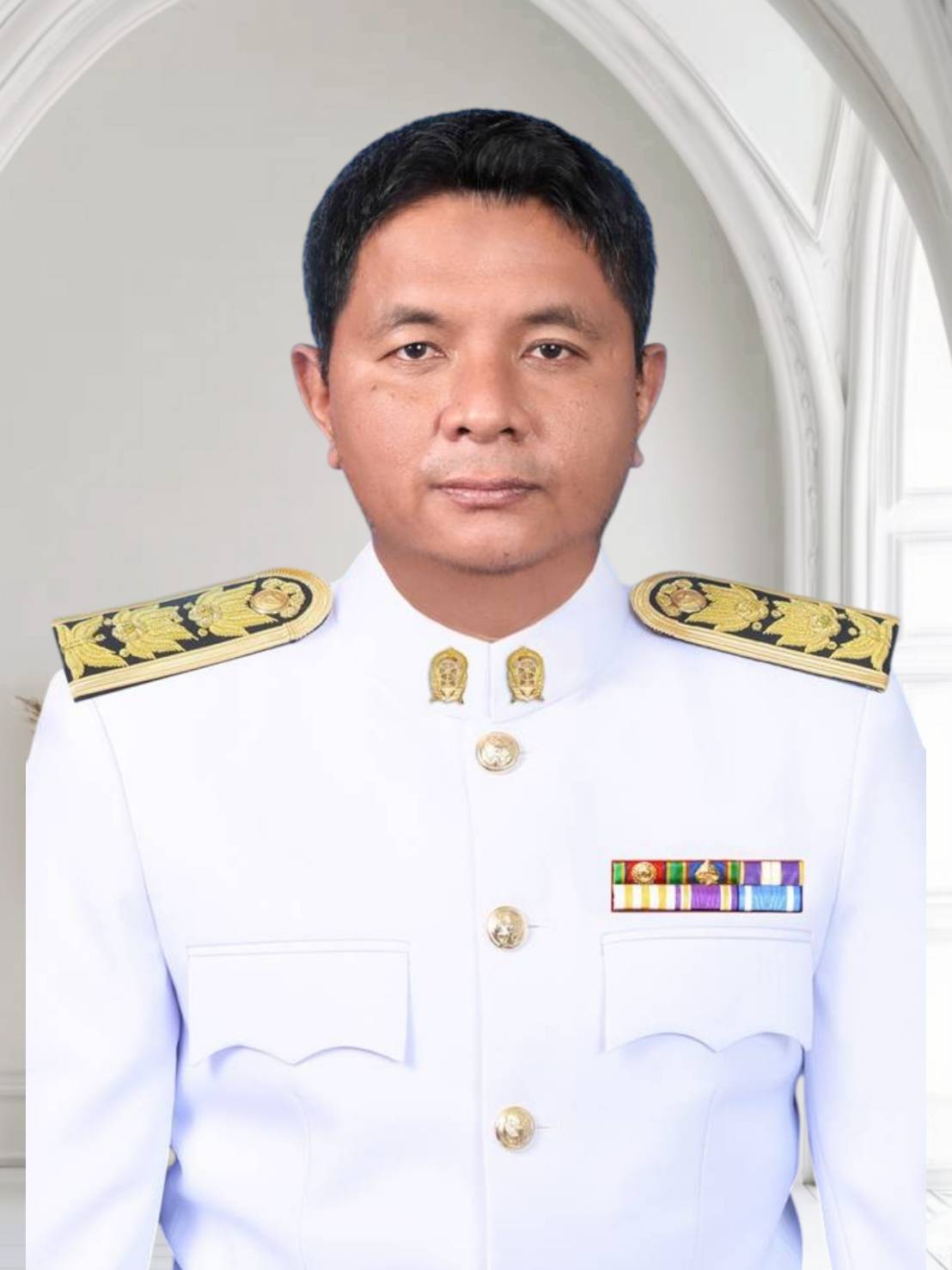 นายเด่นชัย มูลสวัสดิ์