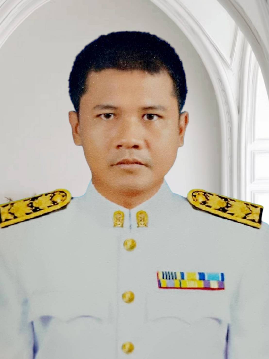 นายวีรยุทธ เสาแก้ว