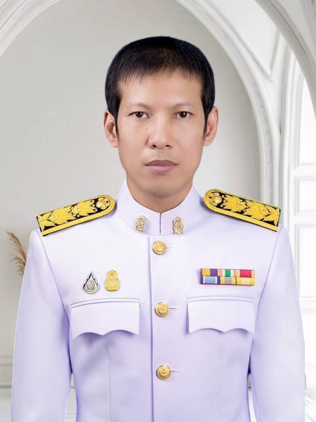 นายไพรัตน์ นิ่มบัว
